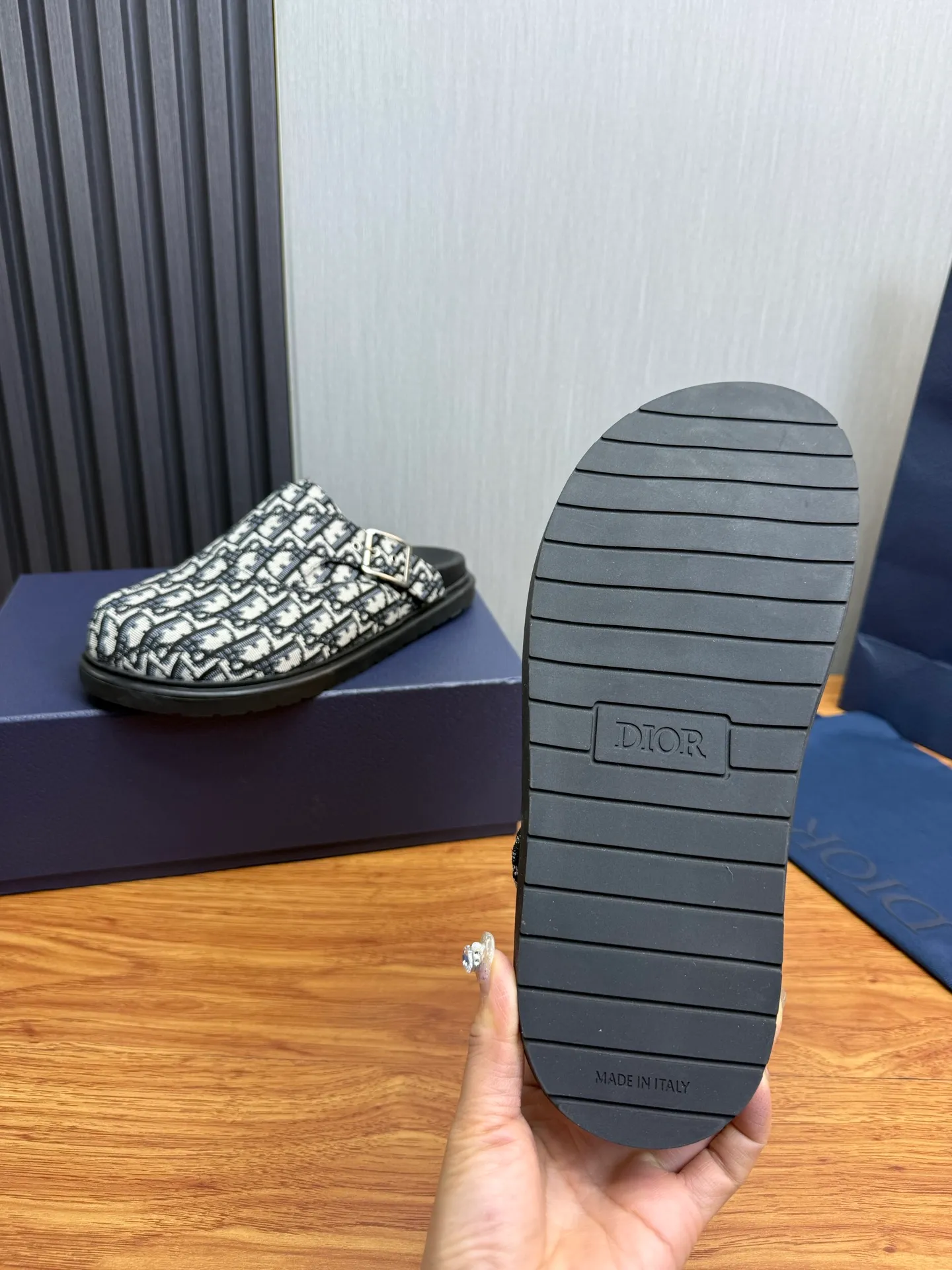 Men's men's shoes 420💰 Dior. Men's slippers🩴Official website 1:1 production 38-45 yards 45 46 🉑️Customized original material shipped✅